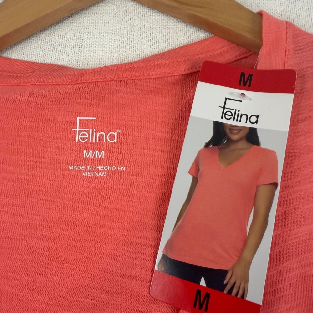 Felina Womens Coral Pink Slub Knit V-Neck Short Sleeve T-Shirt Size Medium NEW